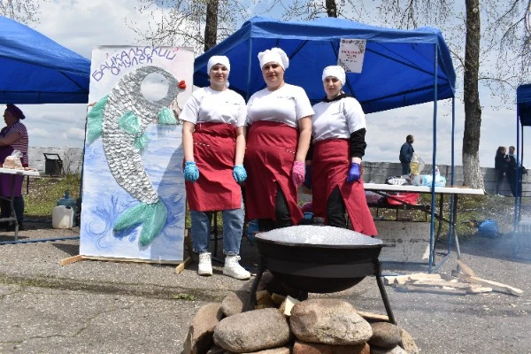  Фестиваль «Уха на Байкале»