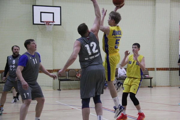 Первенство Слюдянского района по баскетболу среди мужских команд