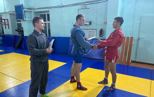 САМОЗАЩИТА БЕЗ ОРУЖИЯ